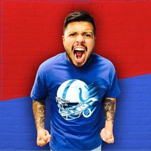 (L) NFL Indianapolis Colts Graphic Tee (21 X 29)